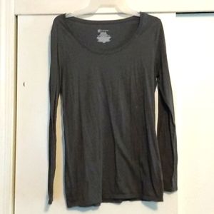 Grey long sleeve shirt